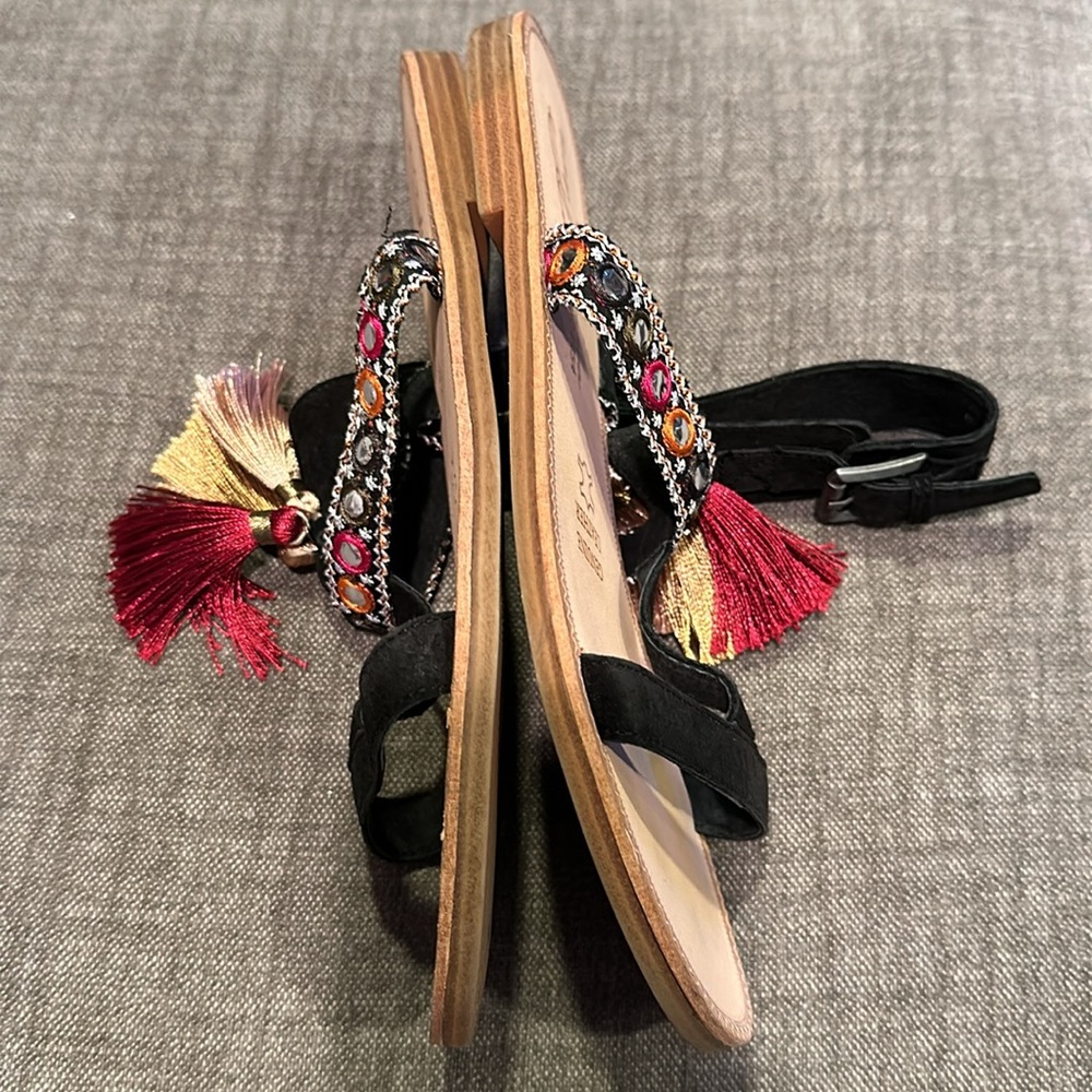 Sandals - Picture 5 of 7